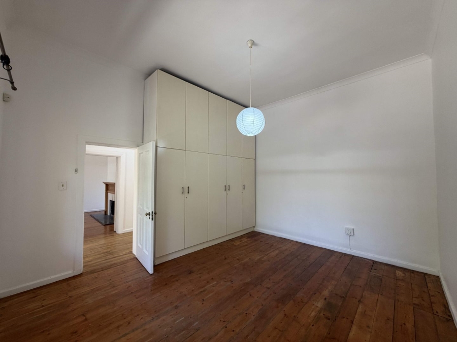 To Let 4 Bedroom Property for Rent in Rondebosch Village Western Cape
